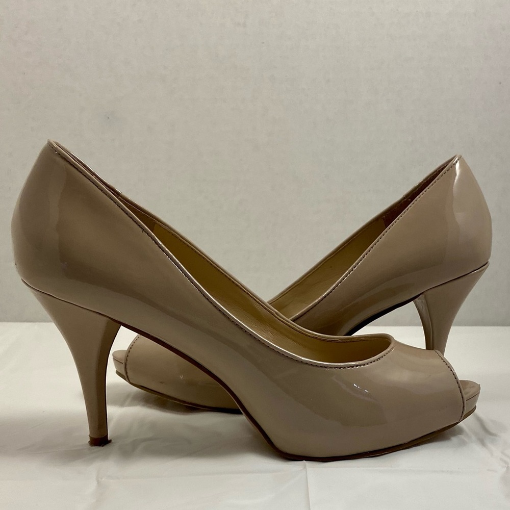 Nine West beige peep toe heels